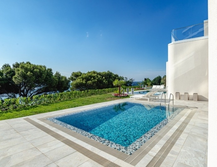 Открытый бассейн - Отель Luciano Wellness & SPA Foros / Лучано Вэлнес и СПА Форос